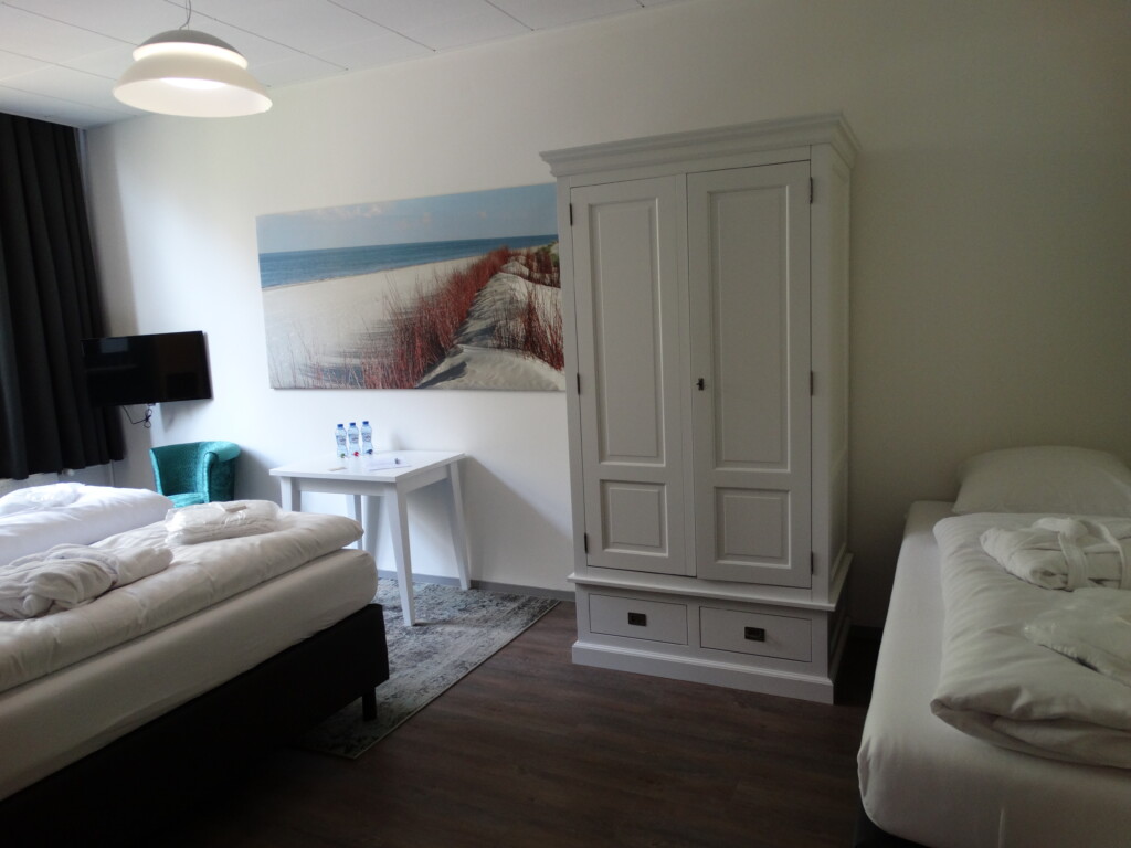 Bed & breakfast landgoed de grote beek eindhoven Afstand kledingkast bed
