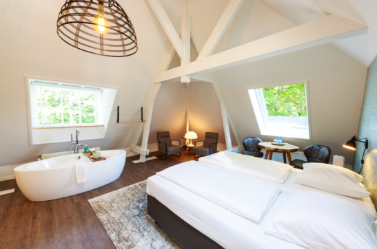 Photo: Bram Saeys; Bed & Breakfast Landgoed De Grote Beek